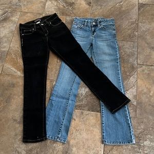 Old Navy jeans size 10 SLIM. Blue are bootcut style and black are skinny style.